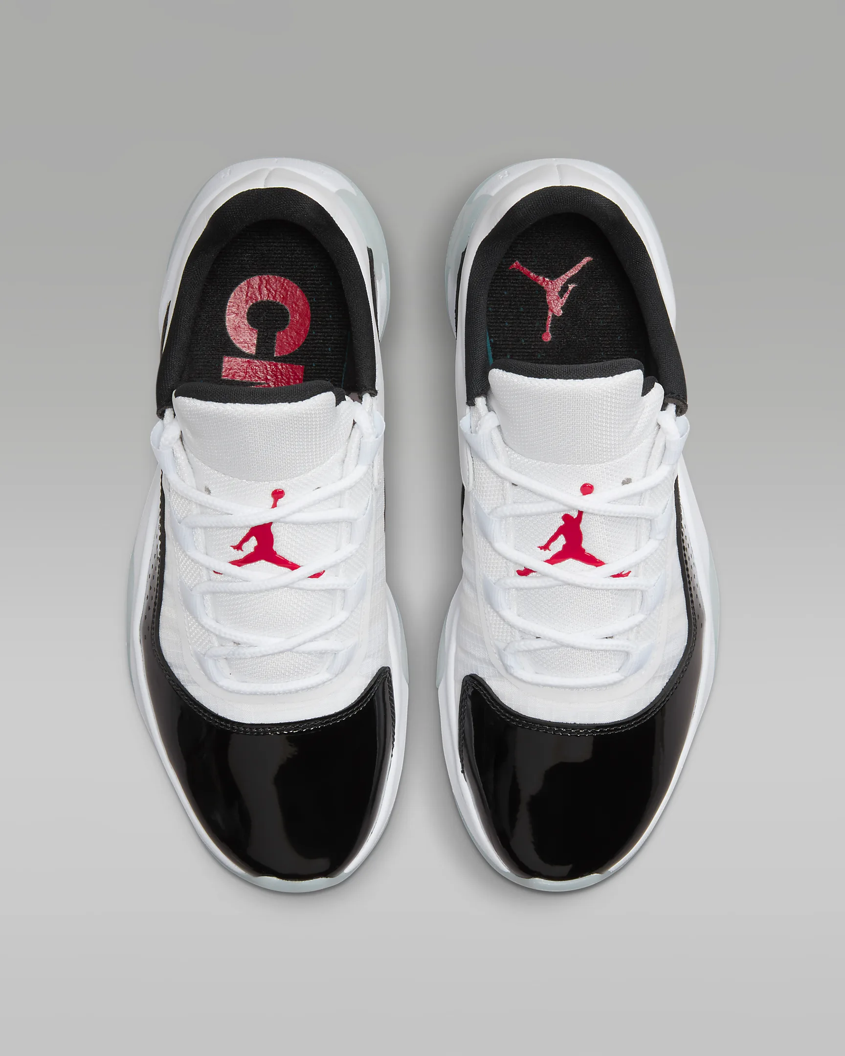Женские кроссовки Nike Air Jordan 11 CMFT Low - фото №4